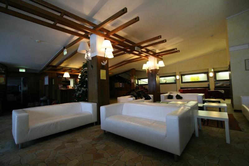 Hotel Lo Stambecco بيريوِل تْشيرفينيا المظهر الخارجي الصورة